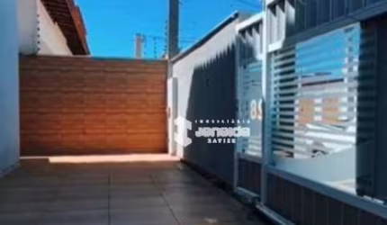 Casa à venda Prox. Av. Fraga Maia - 250 m² - Cidade Nova - Feira de Santana/BA