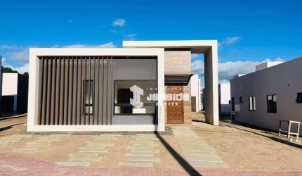 Casa com 3 dormitórios à venda, 264 m² por R$ 550.000,00 - Sim - Feira de Santana/BA