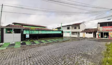 Casa com 2 dormitórios à venda, 140 m² por R$ 320.000,00 - Queimadinha - Feira de Santana/BA