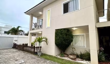 Excelente Casa no Bairro Miragem - 4/4 R$ 950.000,00