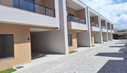 casa duplex que redefine o conceito de lar! Com 4 suítes luxuosas.