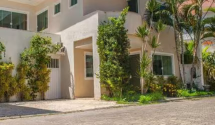 Casa incrível no Condomínio Foz dos Joanes, Buraquinho - Lauro de Freitas - BA.