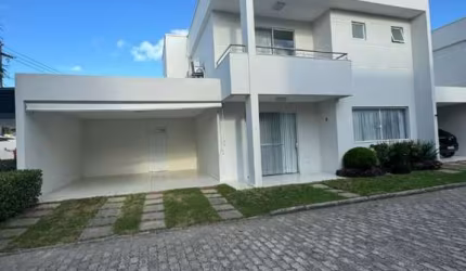 Excelente casa no miragem 4/4 sendo 3 suítes.