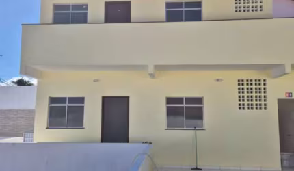 Apartamento tipo Studio, 400 metros da praia de Ipitanga.