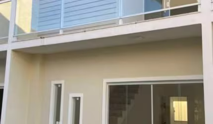 Casa de Condomínio Para Vender com 3 quartos 2 suítes no bairro Jockey Club em Lauro De Freitas