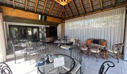 Casa com 2 dormitórios à venda, 261 m² por R$ 2.250.000,00 - Tarumã - Curitiba/PR
