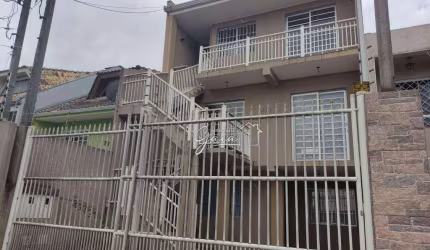 Sobrado com 6 dormitórios à venda, 225 m² por R$ 598.000,00 - Santa Cândida - Curitiba/PR