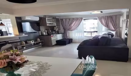 APARTAMENTO CENTRAL 150 METROS DO MAR EM BALNEÁRIO CAMBORIÚ