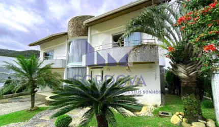 LOCAÇÃO ANUAL CASA 4 SUÍTES EM CONDOMINIO FECHADO | BALNEÁRIO CAMBORIÚ