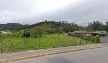 Imperdível! Terreno em Camboriú-SC, 4.840,00m², no bairro Rio Pequeno. Aproveite essa oportunidade!