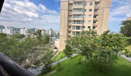 Apartamento à venda em Camboriú-SC, Tabuleiro: 2 quartos, 1 suíte, 2 salas, 2 banheiros, 1 vaga, 71,60m². Venha conhecer!
