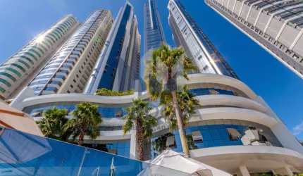 Apartamento para Locação Anual Frente ao Mar em Balneário Camboriú