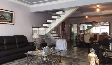 Casa com 3 quartos à venda na Rua dos Viajantes, 70, Vila Monumento, São Paulo por R$ 1.500.000