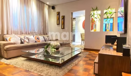 Casa com 3 quartos à venda na Rua Batista do Carmo, 173, Aclimação, São Paulo por R$ 1.800.000