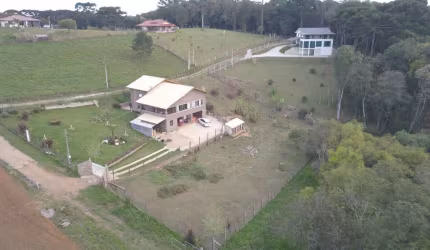 LINDA CHÁCARA EM MANDIRITUBA PRÓXIMO A ESTRADA DO GANCHINHO COND RECANTO PARAÍSO