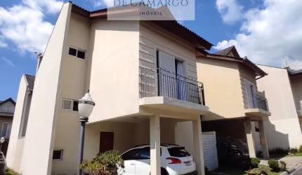 EXCELENTE TRIPLEX EM CONDOMÍNIO A VENDA  NO BAIRRO BOM RETIRO