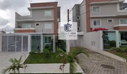 SOBRADO TRIPLEX EM CONDOMÍNIO 4 SUÍTES BAIRRO BOA VISTA