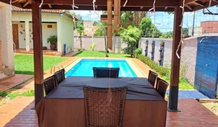Casa à venda no Jardim Recreio, Ribeirão Preto-SP: 3 quartos, 3 suítes, 5 salas, 4 banheiros, 5 vagas, 450m². Quer Imóvel Negócios Imobiliários.