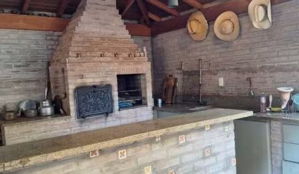 Casa em Condomínio em Ribeirão Preto-SP  Bairro Condomínio Aroeira  3 Quartos  1 Suíte  2 Salas  2 Banheiros  2 Vagas  155m².