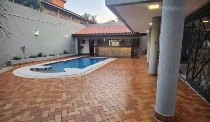 Imperdível casa à venda em Ribeirão Preto-SP, City Ribeirão: 3 quartos, 3 suítes, 2 salas, 5 banheiros, 4 vagas, 370m²!