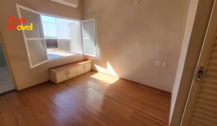 Oportunidade única: Casa à venda em Ribeirão Preto-SP, Vila Tamandaré! 2 quartos, 1 suíte, 1 sala, 3 banheiros, 2 vagas, 112m².