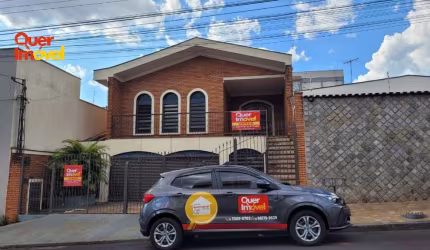Imperdível oportunidade! Casa à venda em Ribeirão Preto-SP, Jardim Palma Travassos, 3 quartos, 2 suítes, 3 salas, 4 banheiros, 4 vagas, 254m².