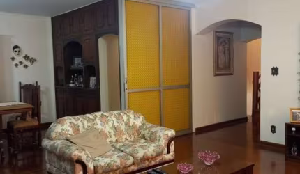 Imperdível Casa à Venda em Ribeirão Preto-SP, no Jardim Palma Travassos - 3 Quartos, 1 Suíte, 2 Salas, 4 Banheiros, 4 Vagas - 223m²