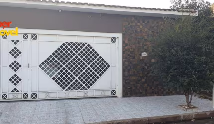 Imperdível: Casa com 2 quartos e suíte na Vila Maria Luiza em Ribeirão Preto-SP, com 209 m² e 2 vagas de garagem!