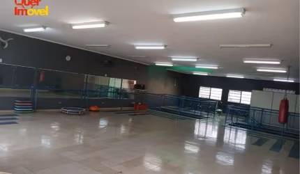 Oportunidade única: Salão comercial com 2 salas, 2 banheiros e 440m² no Parque Anhangüera, Ribeirão Preto-SP!