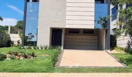 Luxuosa Casa em Condomínio à venda em Ribeirão Preto-SP, no Alphaville: 4 quartos, 4 suítes, 2 salas, 7 banheiros, 4 vagas de garagem, 498m² - Com Cinema Anfiteatro!
