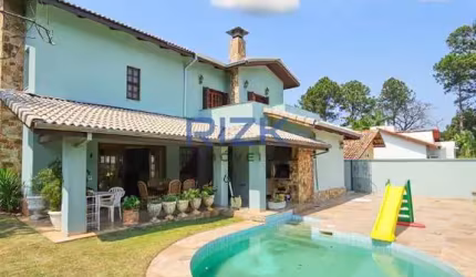 Casa em Condominio com 4 quartos em Alphaville