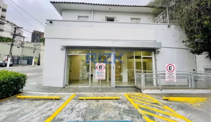 Casa Comercial na Aclimação para Locação com 265m²