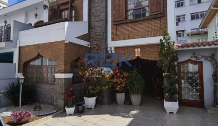 Casa com 5 quartos na Aclimação