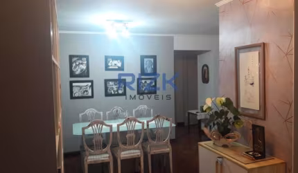 Apartamento a venda na Aclimação.