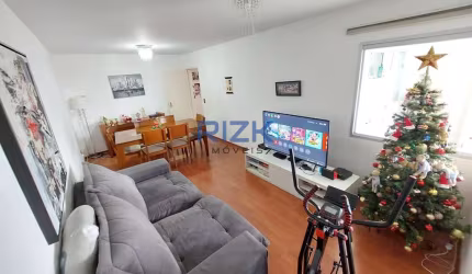Amplo apartamento na Basílio da Cunha