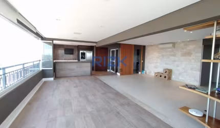 Apartamento a venda na Aclimação com 3 quartos