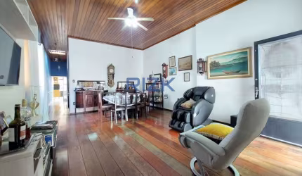 Casa térrea próximo do Avenida Lins de Vasconcelos