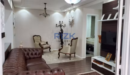 Apartamento com 02 dormitórios  e 2 vagas.