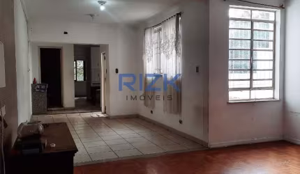 Sobrado bem conservado com bom terreno