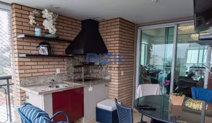 Apartamento de alto padrão na Aclimação.