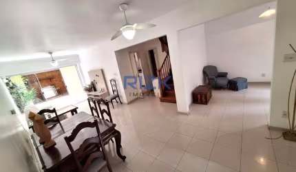 Rua tranquila, casa reformada , próxima ao Parque