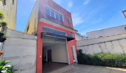 Galpão/Imóvel comercial com ótima localização.
