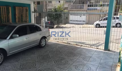 Sobrado à venda com 300 m2 e 3 dorms na Aclimação