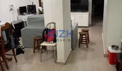 Casa com 03 dormt. á 6 minutos metrô Sta. Cruz