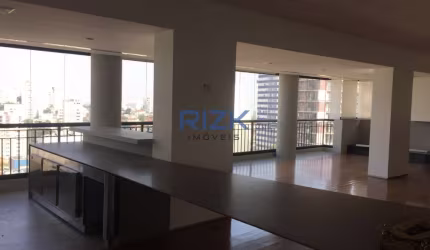 3suites e 4 garagens.
