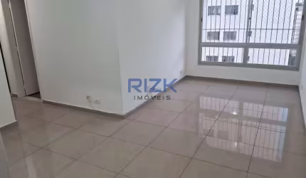 APARTAMENTO REFORMADO PRÓXIMO AO PARQUE.