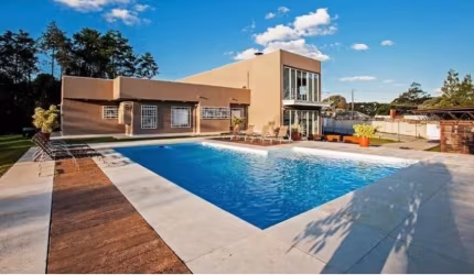 Casa com 850m² - 5 suítes - terreno 5.024m²