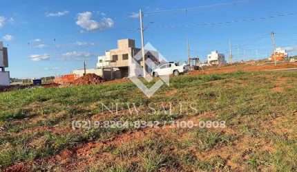 Lote de 420m2, de esquina - Jardins Parma