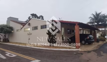 Casa em Condominio com 4 Quartos sendo 1 Suíte - Região Noroeste