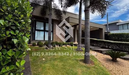 Casa à venda no Condomínio do Lago com 525m² de lote